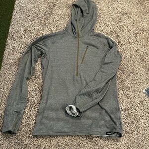 Patagonia Capilene 4 Expedition Weight hoodie -gray - small